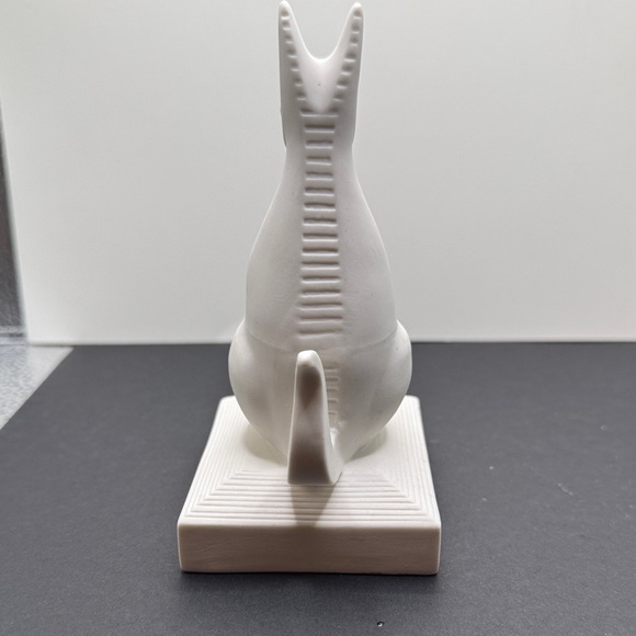 Jonathan Adler Kangaroo Match Strike White Ceramic - Picture 4 of 9